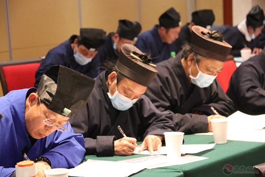 太原市第一、二批道教教职人员换证暨宗教政策法规培训活动圆满成功