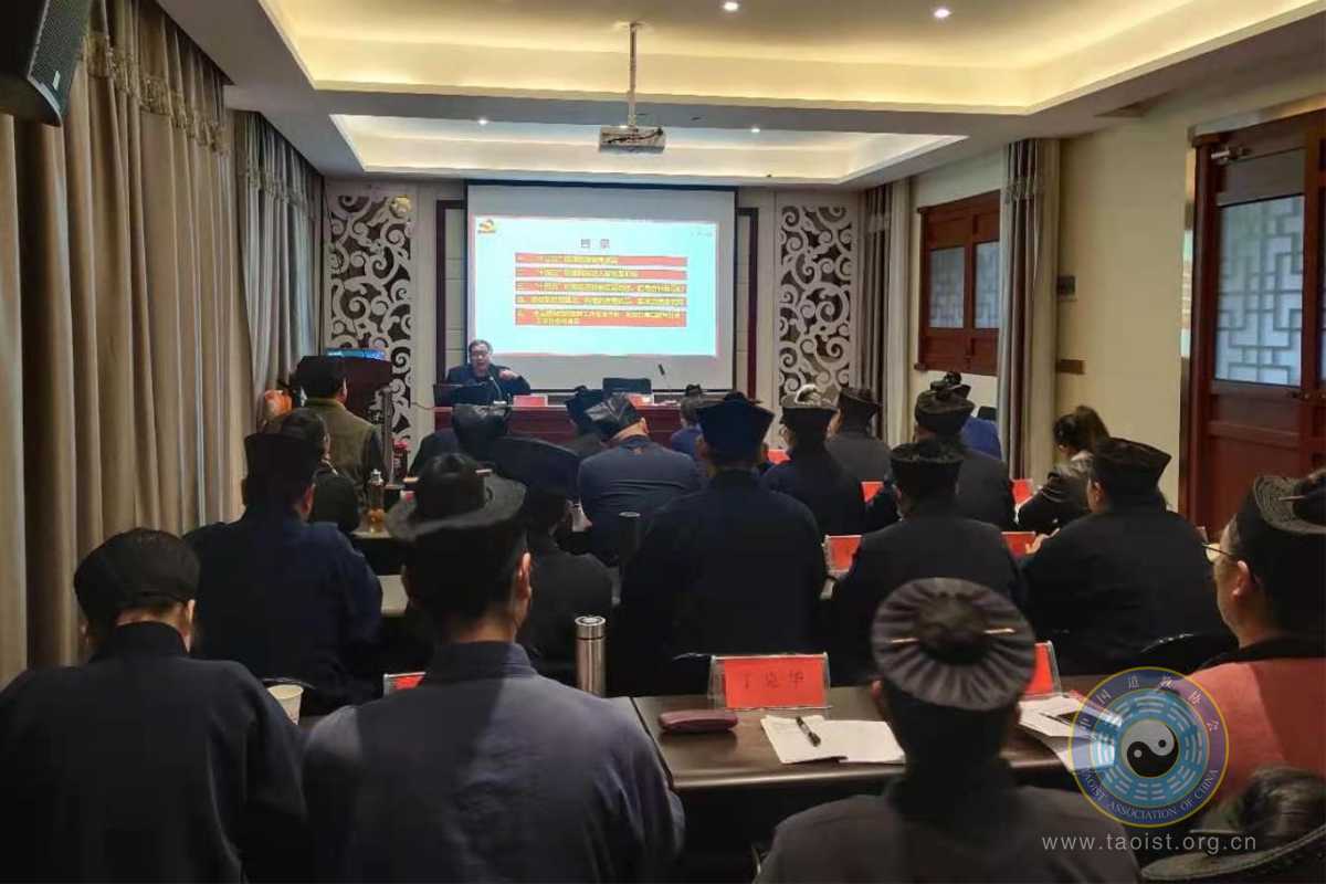 湖北省道教界全面推进“国好”“法大”主题学习教育活动向纵深发展