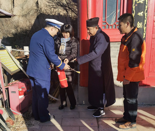 秦皇岛市抚宁区委常委、统战部长朱颖赴天马山玄真观检查调研