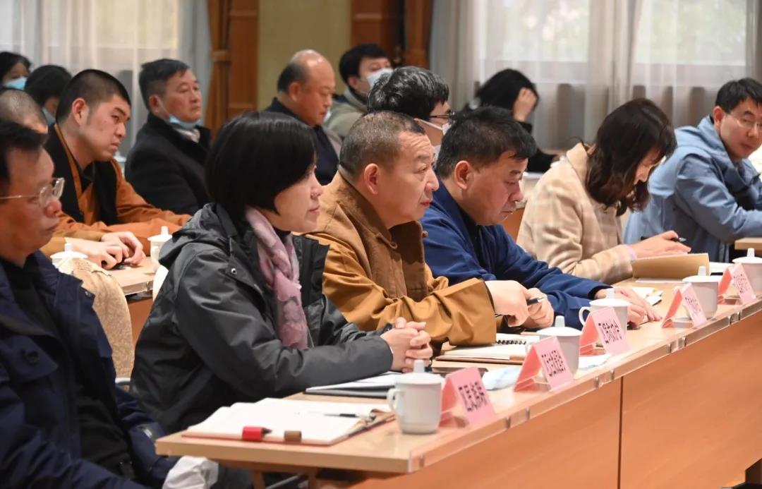上海市闵行区民族宗教界举行学习五中全会精神专题辅导报告会