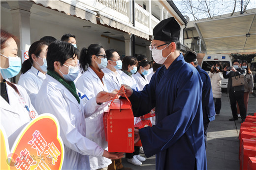 上海城隍庙、上海白云观慰问黄浦区抗疫一线医护工作者-道音文化