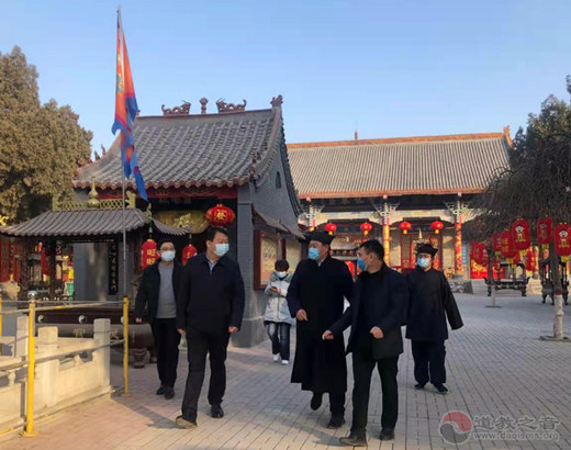 山东省临清市委常委、统战部长王惠峰赴市道协慰问