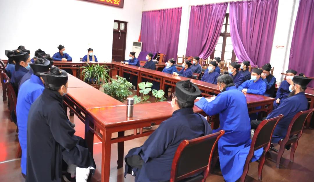 武汉长春观举办2021《宗教教职人员管理办法》学习座谈会