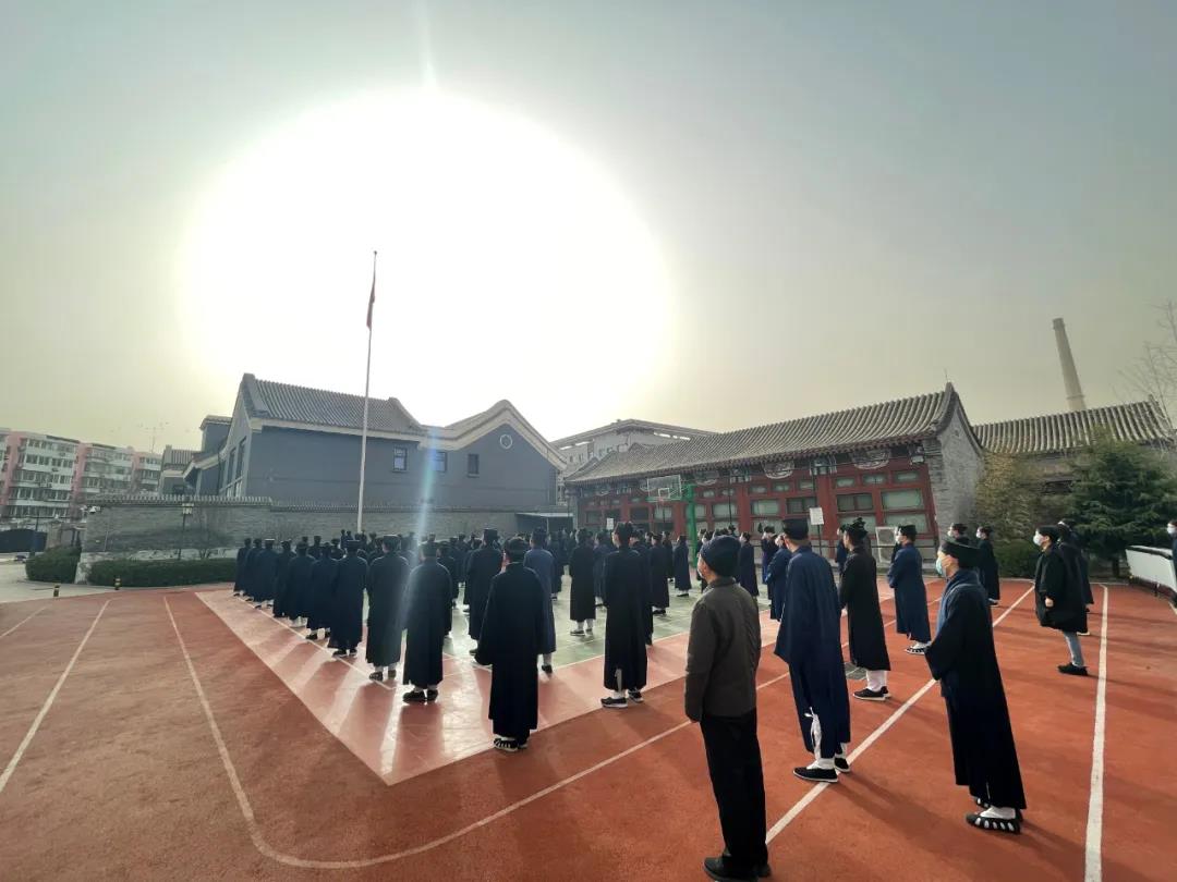 中国道教学院举行2021年春季新学期首次升国旗仪式