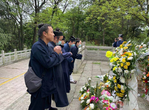 湖北省赤壁市道教协会举行纪念革命先烈活动-道音文化