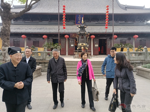 沈阳市人大常委会委员郑继俊一行到苏州玄妙观考察-道音文化