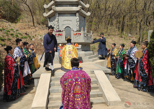 辽宁省龙潭山龙华宫举行张礼矩道长羽化十周年纪念活动-道音文化