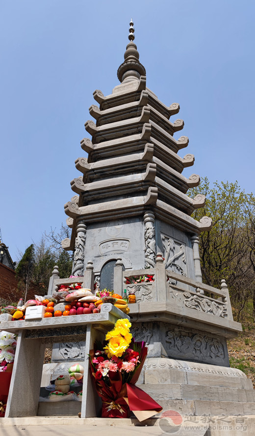 辽宁省龙潭山龙华宫举行张礼矩道长羽化十周年纪念活动-道音文化