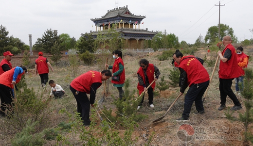 陕西榆阳卧云山道观同慈善志愿者义务植树献礼建党百年-道音文化