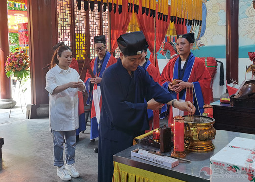 上海钦赐仰殿道观举行祈愿东岳赐福世界疫情消除保安大醮