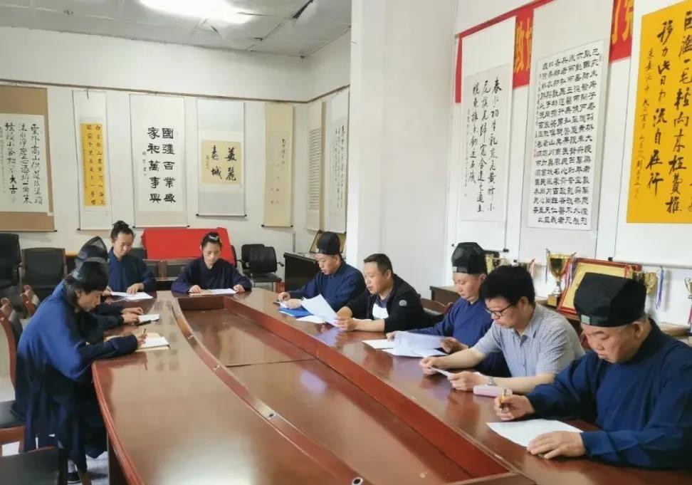 云南省道教协会龙泉观继续深入学习《宗教教职人员管理办法》-道音文化