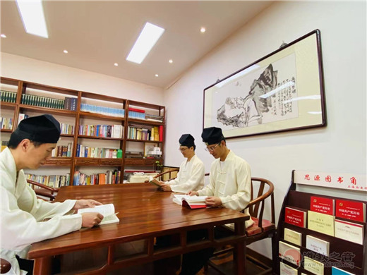 上海白云观设立党史学习教育“思源读书角”-道音文化