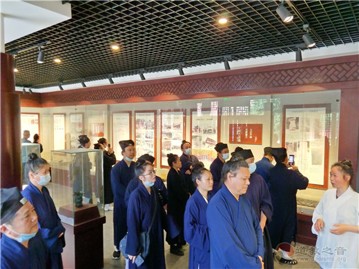 杭州市道教协会红色之旅参访团到访茅山乾元观