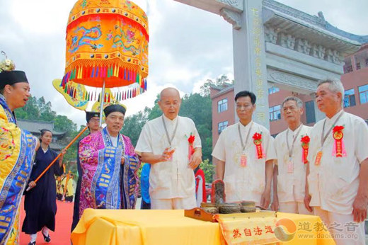 广东省汕头市潮南区两英金瓯乡保生大帝全壇金身迁座普宁七星洞道观-道音文化