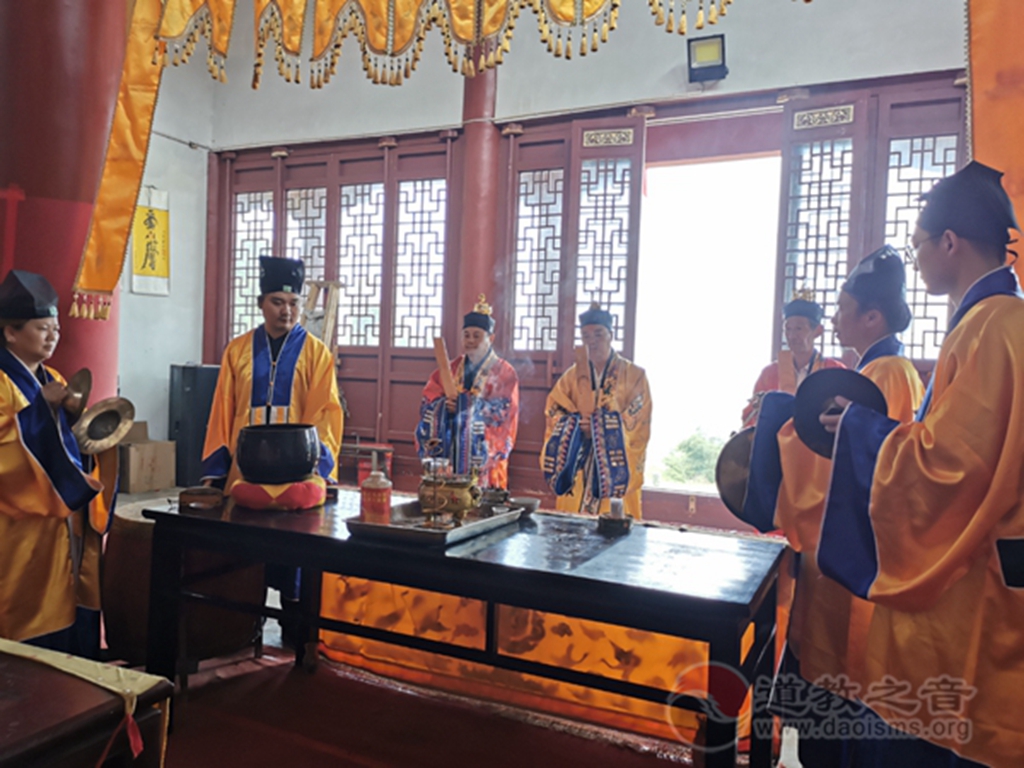 湖南道教界悼念上法下融任大仙师羽化登真-道音文化