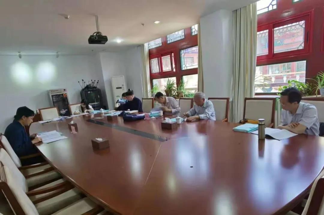 中国道教学院举行2018级硕士研究生学位论文答辩