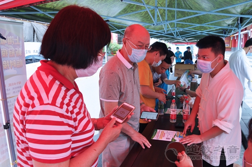 上海城隍庙设立新冠疫苗临时接种点为民众服务-道音文化