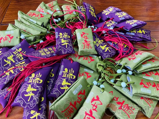 上海白云观慈爱功德会开展“端午送平安”系列活动