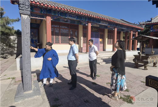 河北省保定市竞秀区委统战部长秘杰鹏到龙母宫调研指导工作