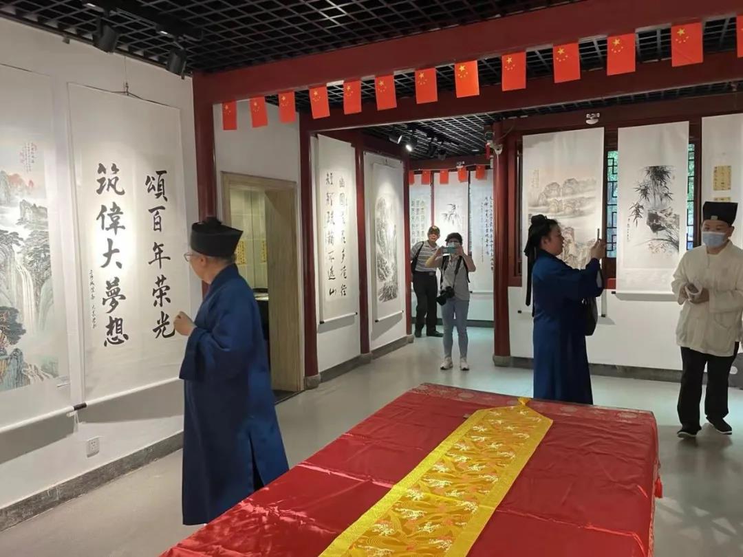 上海市道教协会举办“四史”“三爱”主题书画展