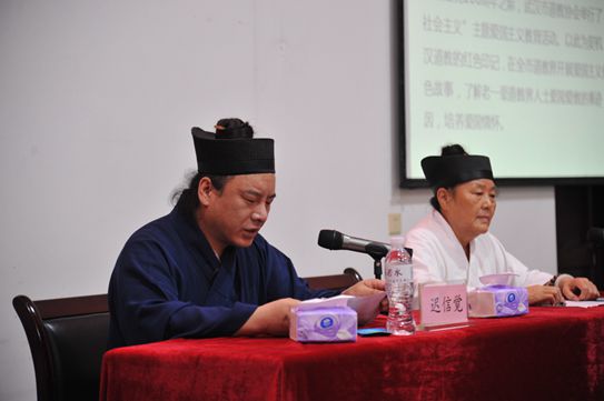 武汉市道协驻会副会长迟信觉道长讲述武汉长春观红色印记  北伐军叶挺独立师驻扎长春观时作为前线指挥部的三皇殿  市道协副秘书长兰诚平道长讲述黄陂木兰山红色印记