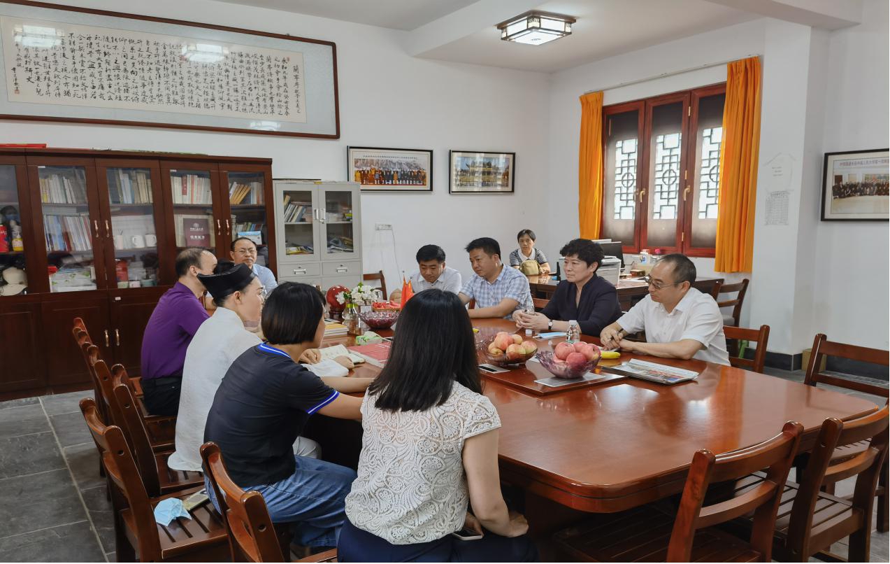 湖北省委统战部副部长、省民宗委主任马萍赴仙桃市永兴观开展调研