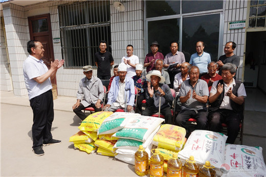 陕西省榆林市关公文化研究会慰问新庄则幸福院老人-道音文化