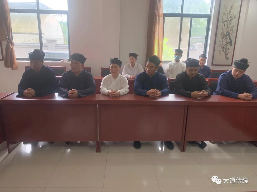 武汉大道观组织学习贯彻习总书记“七一”重要讲话精神座谈会