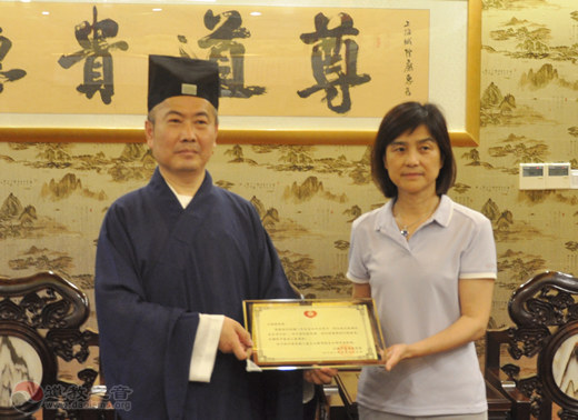 上海白云观向河南灾区捐赠善款30万元-道音文化