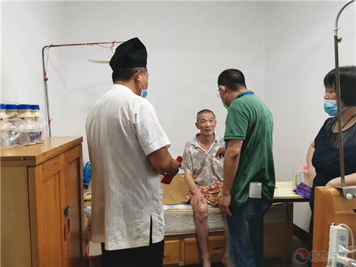 苏州玄妙观尚道慈爱功德会慰问观前社区孤寡病弱老人-道音文化