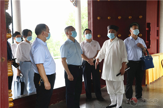 邵阳市委组织部长、统战部长王永红检查玉清宫疫情防控工作-道音文化