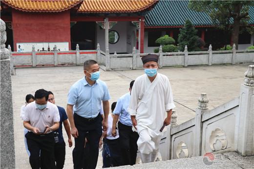 邵阳市委组织部长、统战部长王永红检查玉清宫疫情防控工作-道音文化