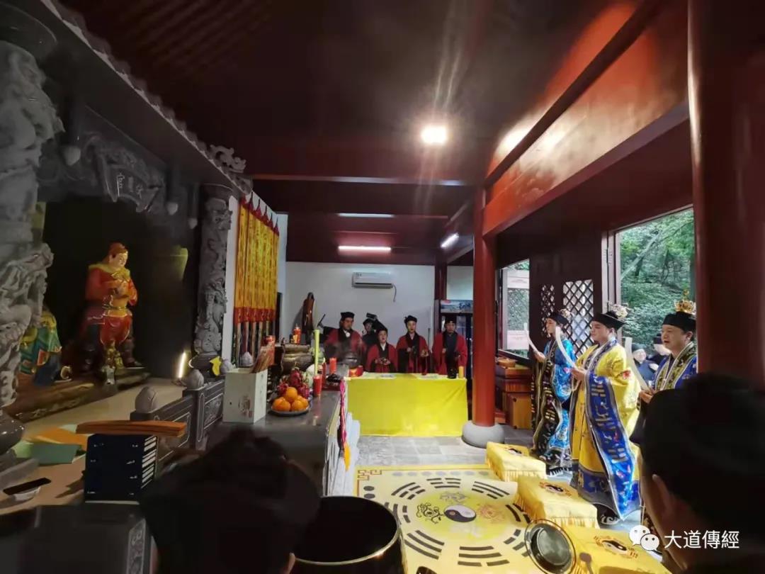 缅怀先烈 自强不息——武汉大道观举办纪念抗战胜利76周年祈祷法会-道音文化