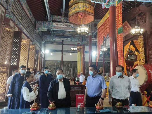 云南省人大常委会副主任杨福生一行莅临昆明市真庆观检查-道音文化
