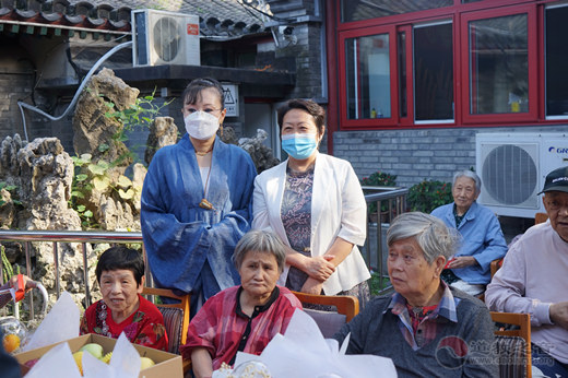 北京中静玄和文化有限公司赴金秋园敬老院开展中秋敬老活动