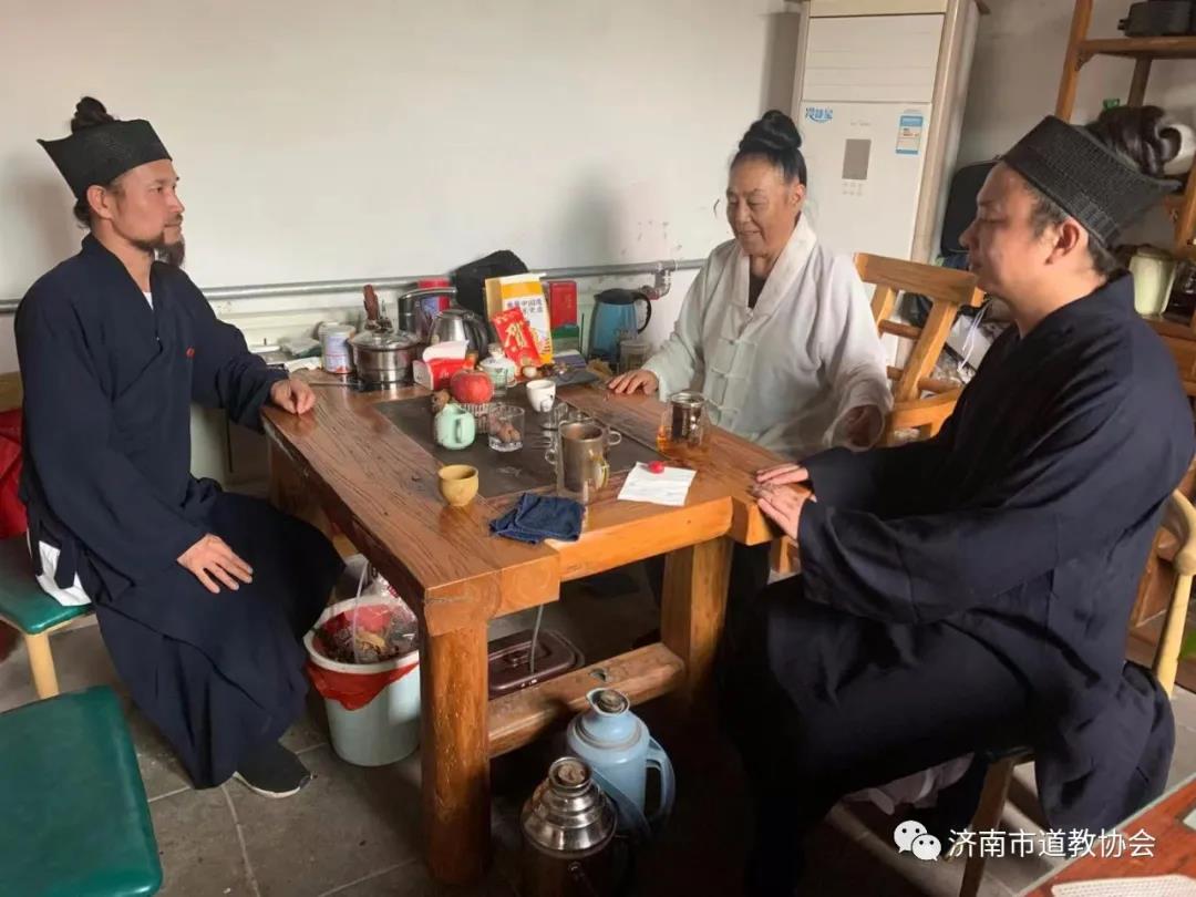 济南市道教协会为老道长送上中秋慰问-道音文化