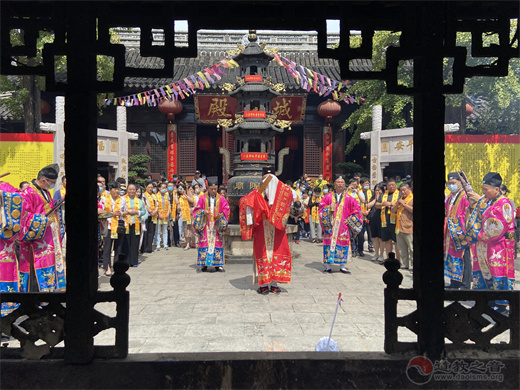 苏州城隍庙举行祭城隍典礼暨慈善一日捐活动