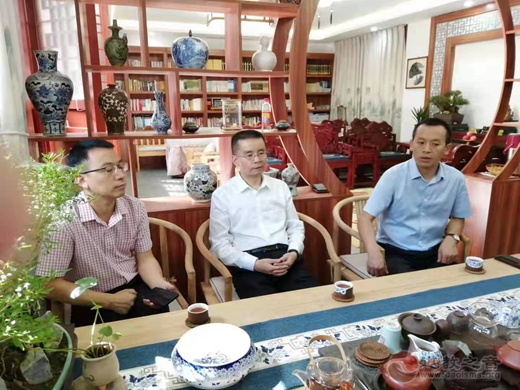 中共紫阳县委常委、统战部部长刘康明一行在紫阳县各宫观调研-道音文化