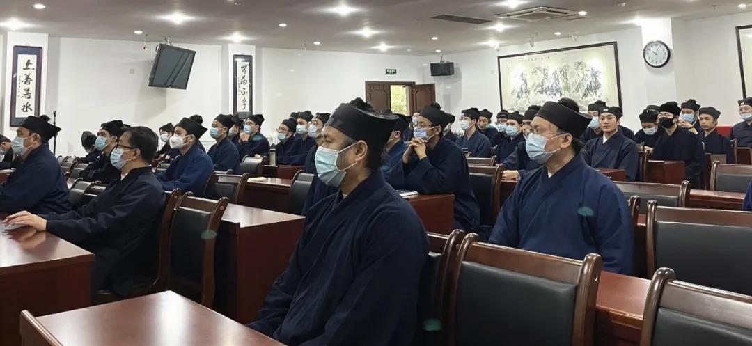 中国道教学院组织师生收看纪念辛亥革命110周年大会电视直播
