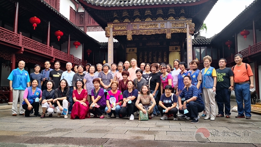 上海城隍庙慈爱功德会“齐同慈爱 重阳·尊老”活动纪录