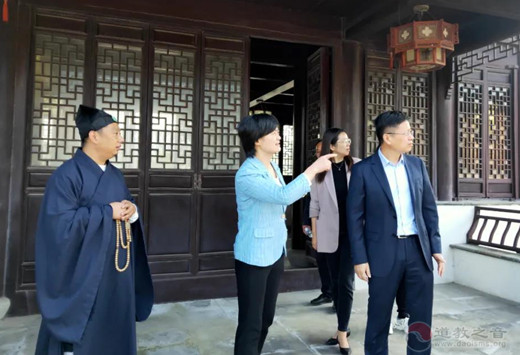 江苏省启东市领导彭晓红一行赴崇贞观及道教协会调研