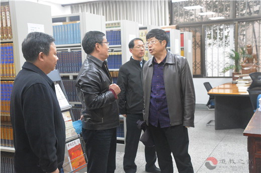 成都市民族宗教事务局局长田野一行莅临宗教所调研-道音文化