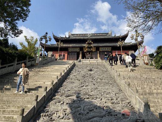 苏州城隍庙慈爱功德会广缘义工社一行到穹隆山上真观参访交流