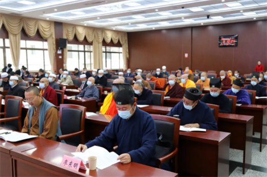云南省宗教界践行“四条标准”研讨会在昆明召开