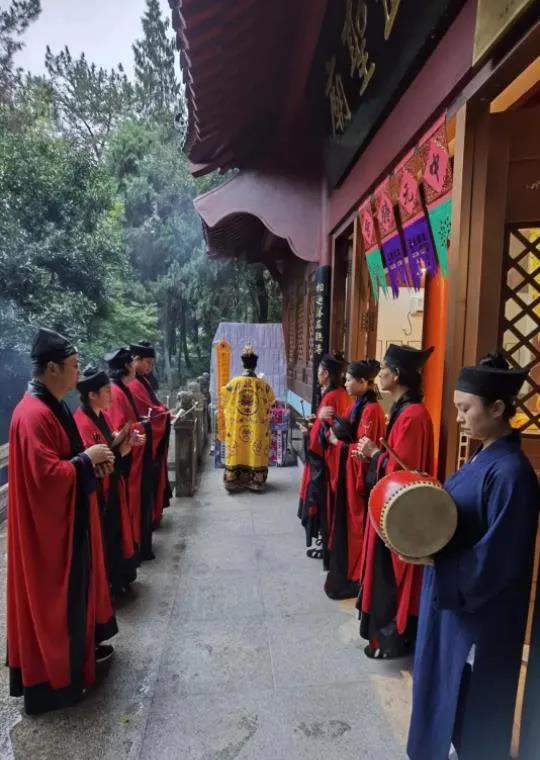 纪念香港飞雁洞佛道社刘松飞主持