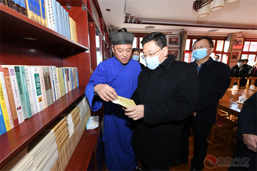 山东省委统战部副部长李琥一行莅临临清泰山行宫碧霞元君祠调研工作