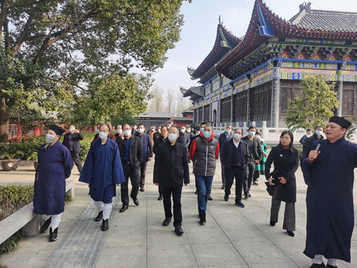 湖北省宗教中国化方向理论研讨及“四进”活动经验交流会与会人员到普阳观考察调研