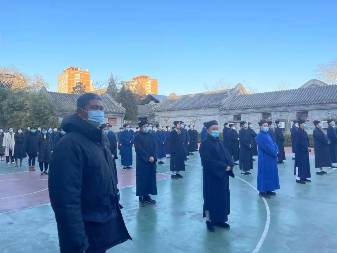 中国道教学院举行元旦升国旗仪式