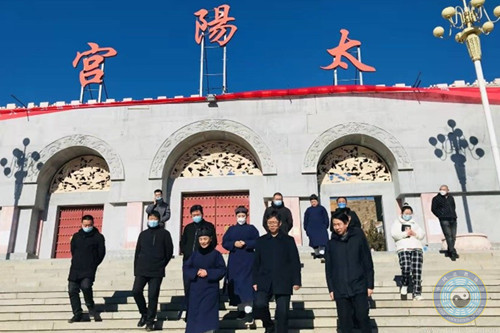 保定市委统战部部长薛冰山到易县太阳宫走访调研