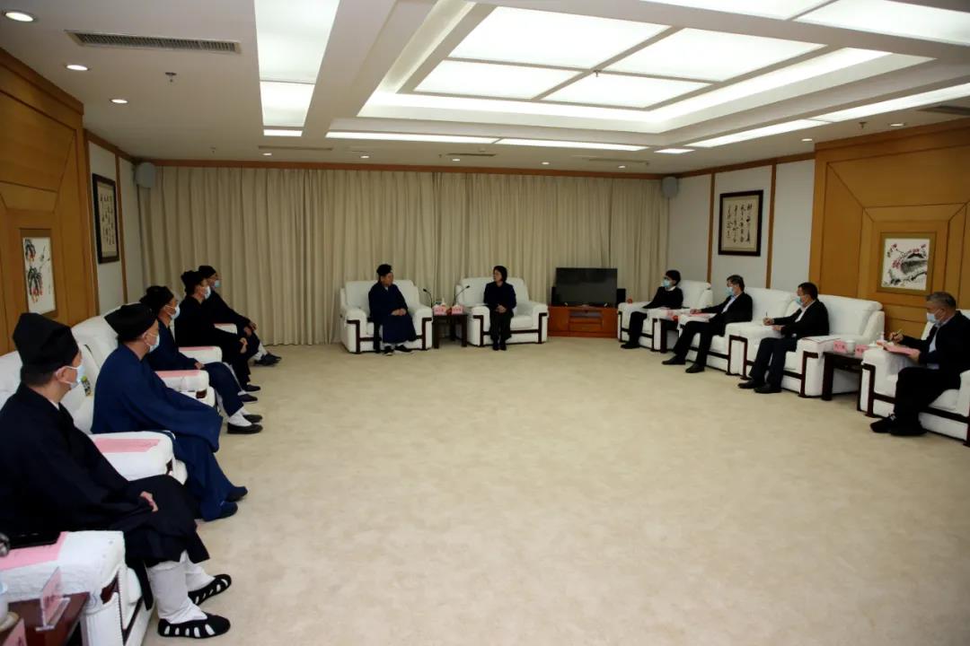 海南省委常委、统战部部长苻彩香分别会见省道教协会、省伊斯兰教协会新一届理事会领导班子